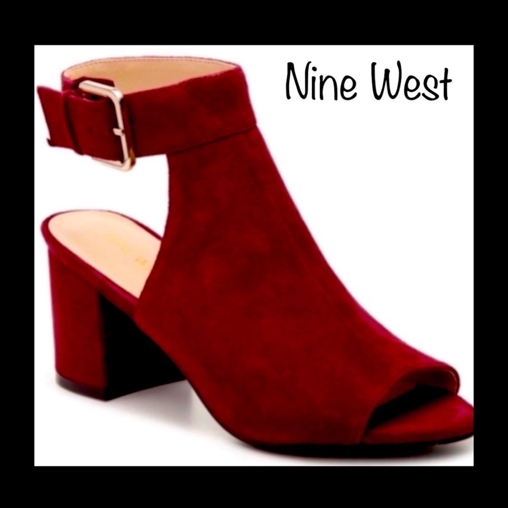 NINE WEST - CUT-OUT BOOTIES